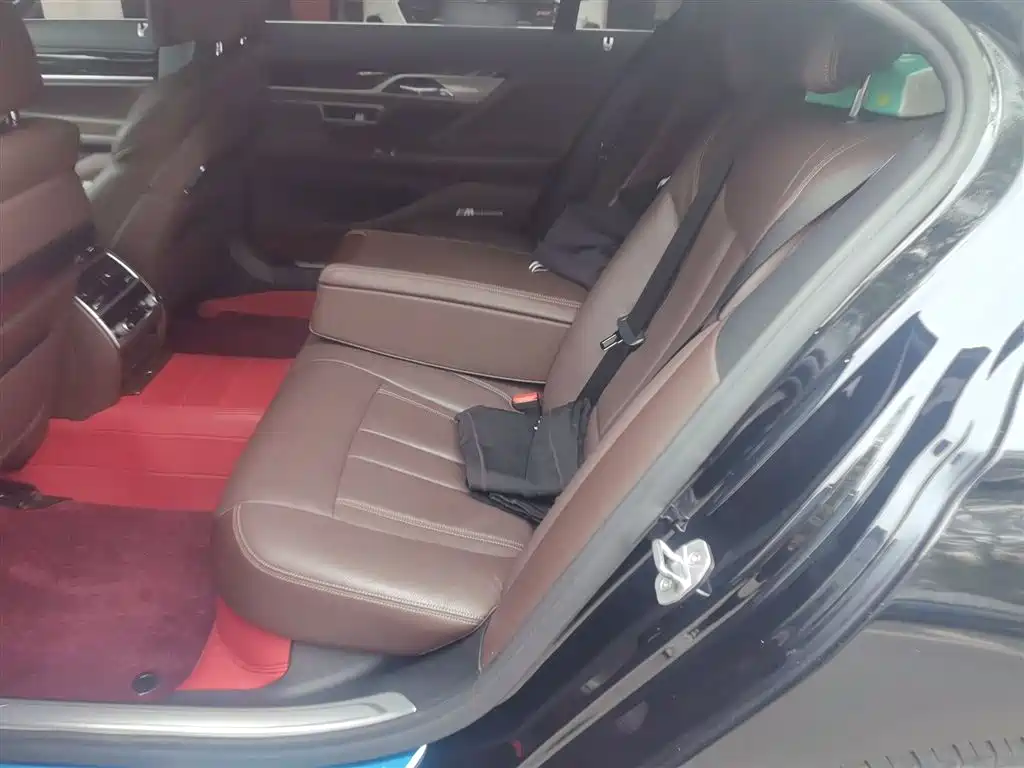 BMW 7 Series 2018 730Li Leading Type M Sport Package фото 17