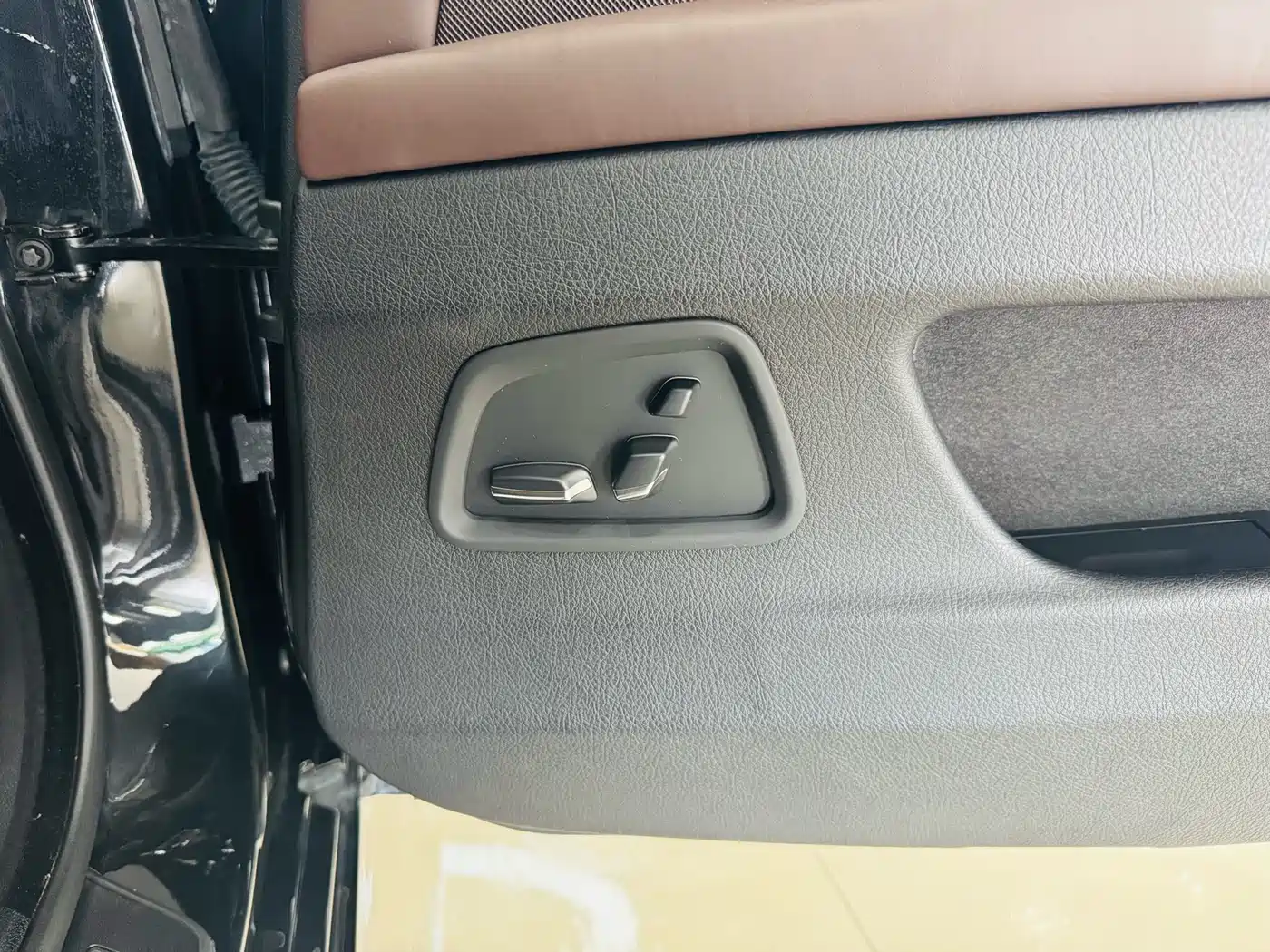 BMW 5 Series 2017 525Li Luxury Design Package фото 23