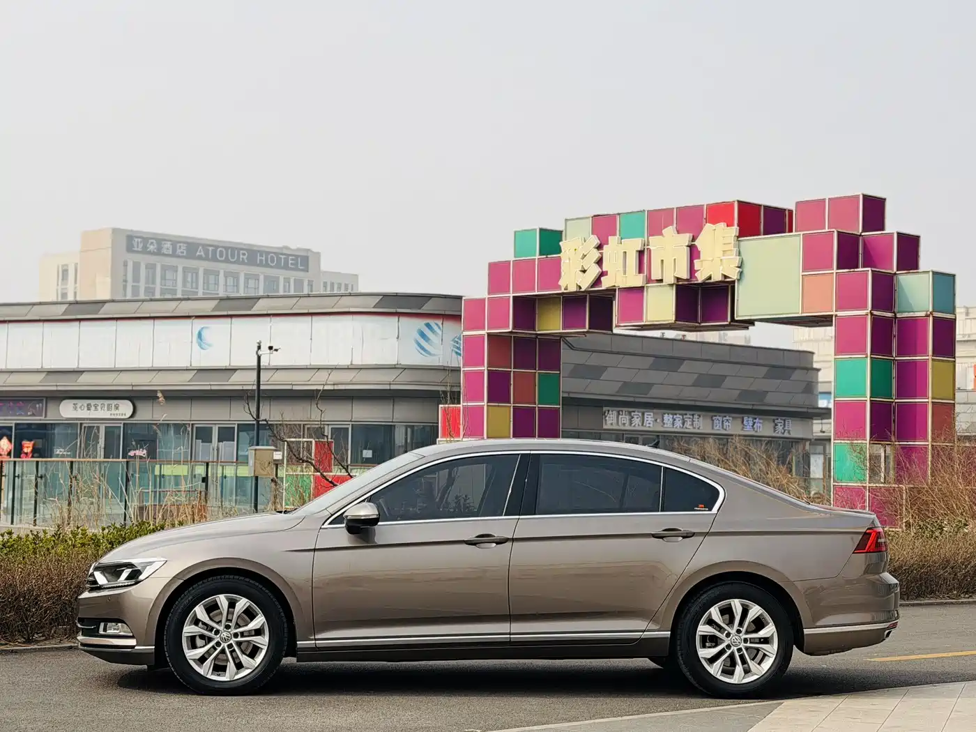 Volkswagen Magotan 2019 330TSI DSG Luxury Class China VI фото 3