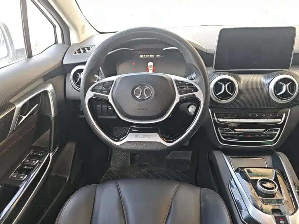 BAIC Beijing EU5 2021 2018 R500 Smart Wind Edition