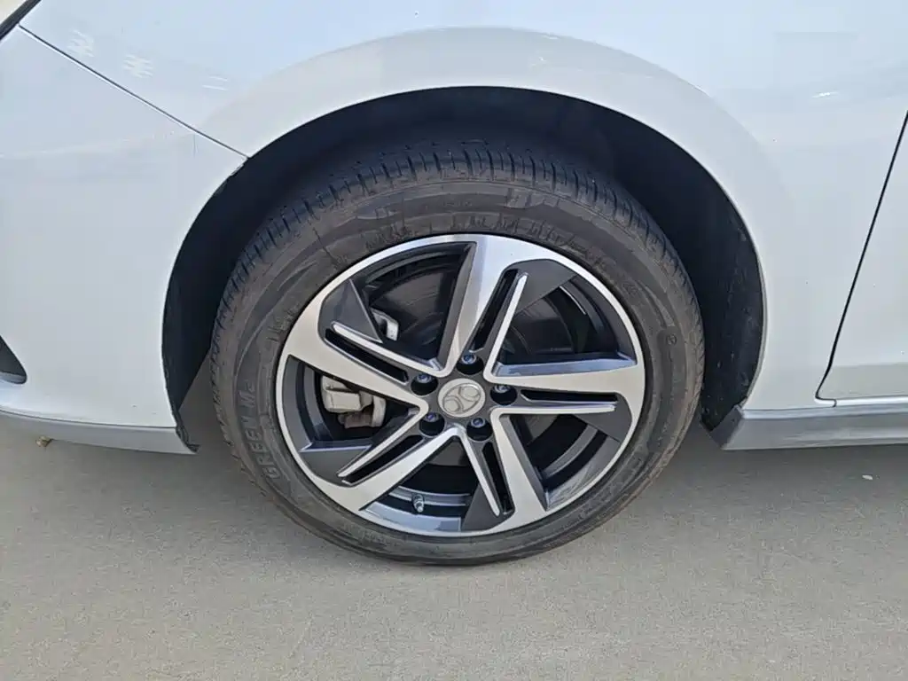 BAIC Beijing EU5 2021 2018 R500 Smart Wind Edition