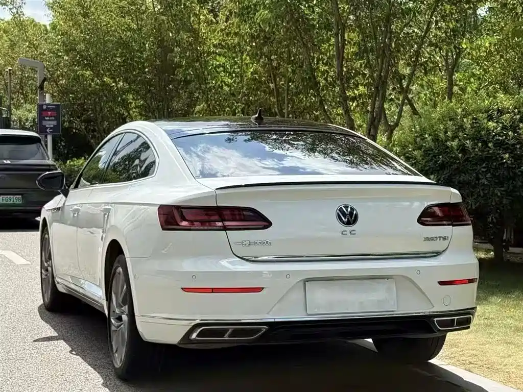 Volkswagen FAW-Volkswagen CC 2021 380TSI Eye-catching Edition фото 9