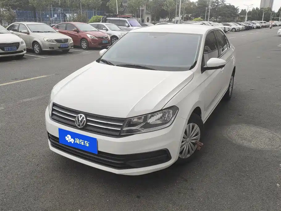 Фото 1 - Volkswagen Santana