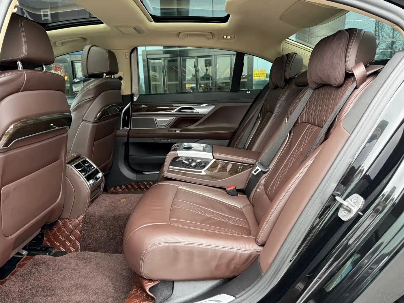 BMW 7 Series 2021 Model 730Li Luxury Package фото 8