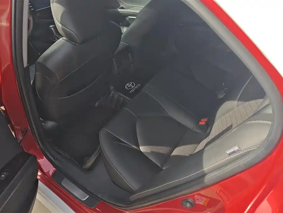 Toyota Camry 2018 2.5S Trend Edition фото 11