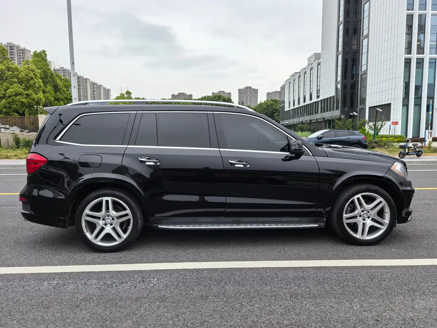 Mercedes-Benz GL-Class фото 11