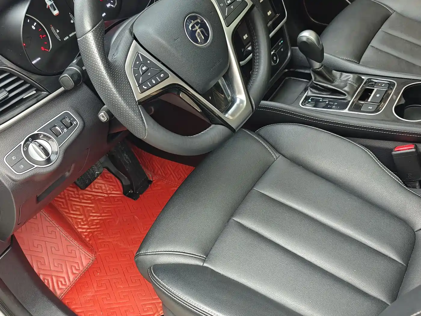 BYD Song MAX 2017 1.5T Auto Smart Elite 7-Seater фото 9