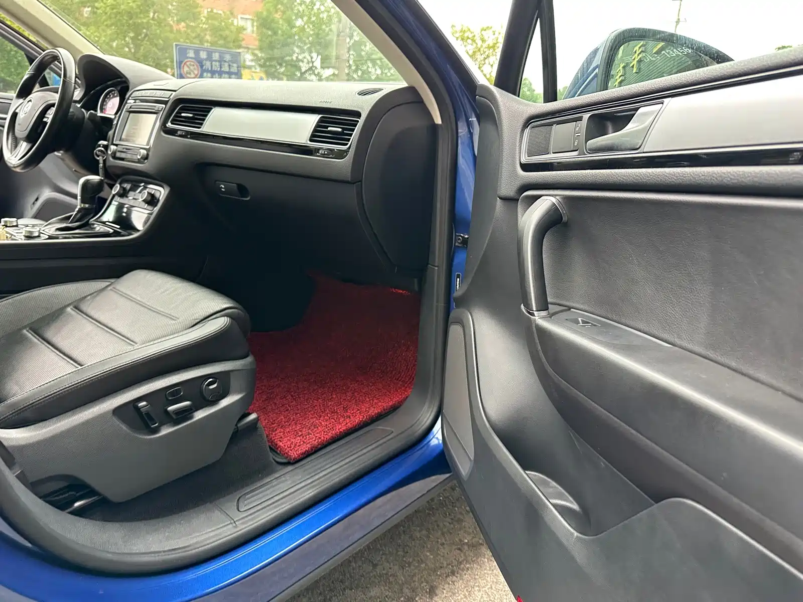 Фото 10 - Volkswagen Touareg
