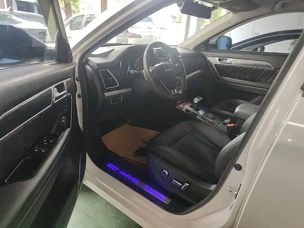 Фото 16 - Haval H6 Coupe