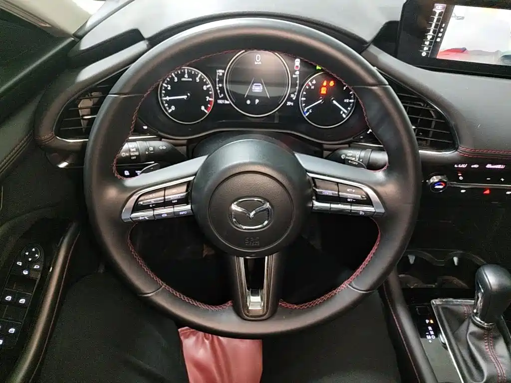 Mazda Mazda 3 2025 2023 2.0L Auto Zhiyao