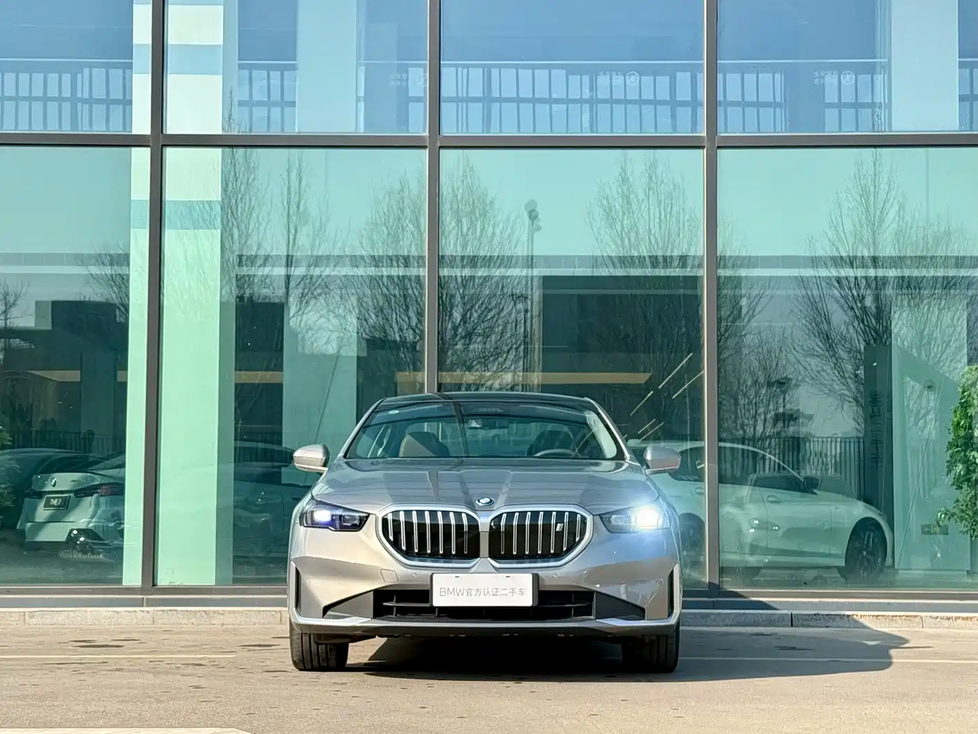 BMW i5 2024 eDrive 35L Premium Luxury Package фото 2