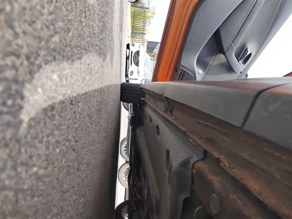 Volkswagen Polo 2016 1.6L Cross Polo Automatic фото 22