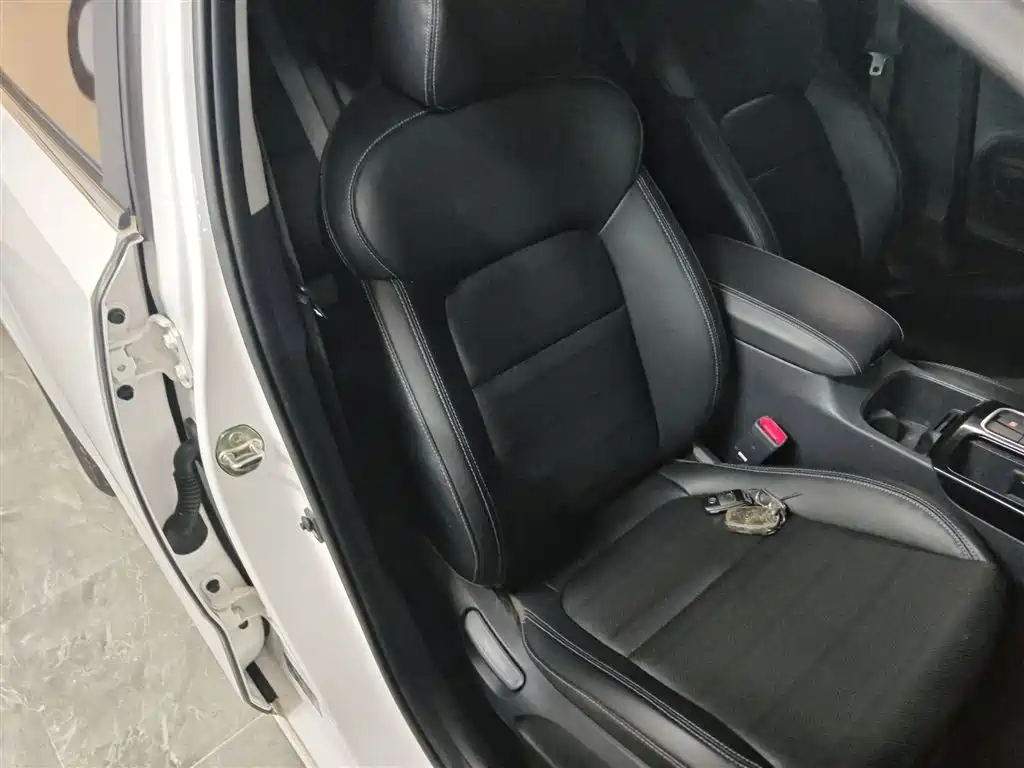 Kia K4 2014 1.8L Automatic GLS фото 20