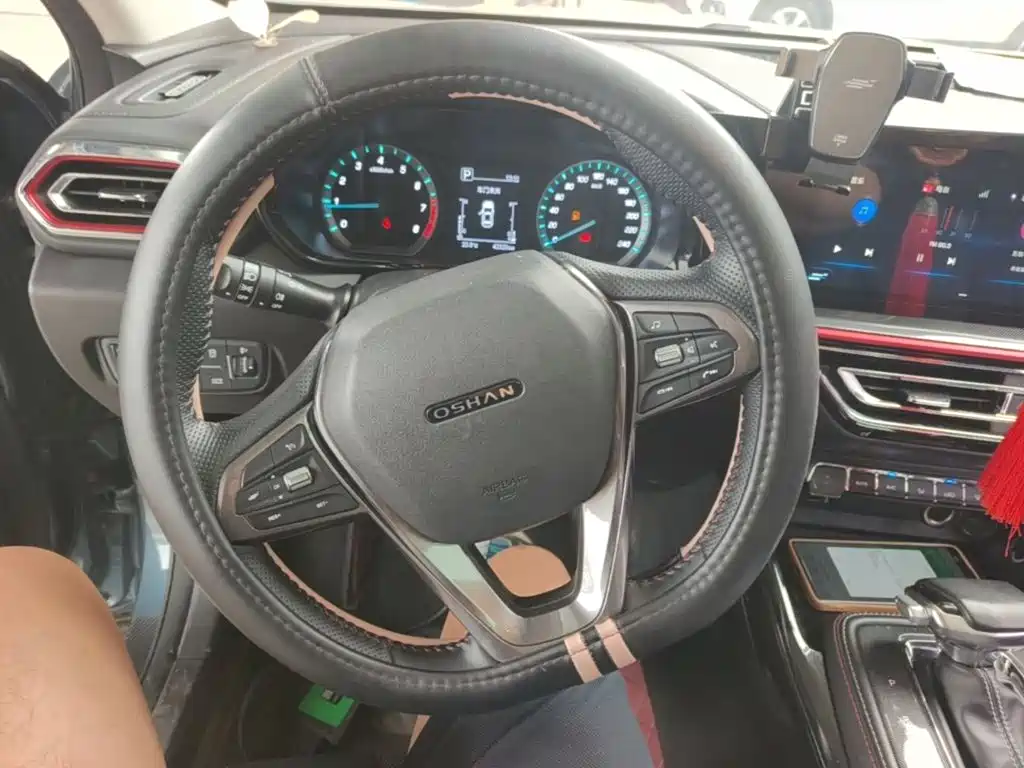 Changan Oshan Changan Oushang X5 2022 2021 Facelift 1.5T DCT Luxury