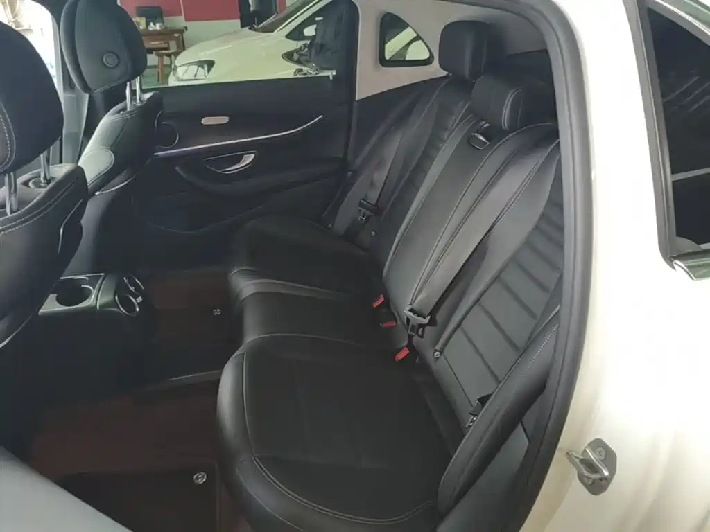 Mercedes-Benz E-Class 2016 E 300 L Sport Fashion Type фото 17