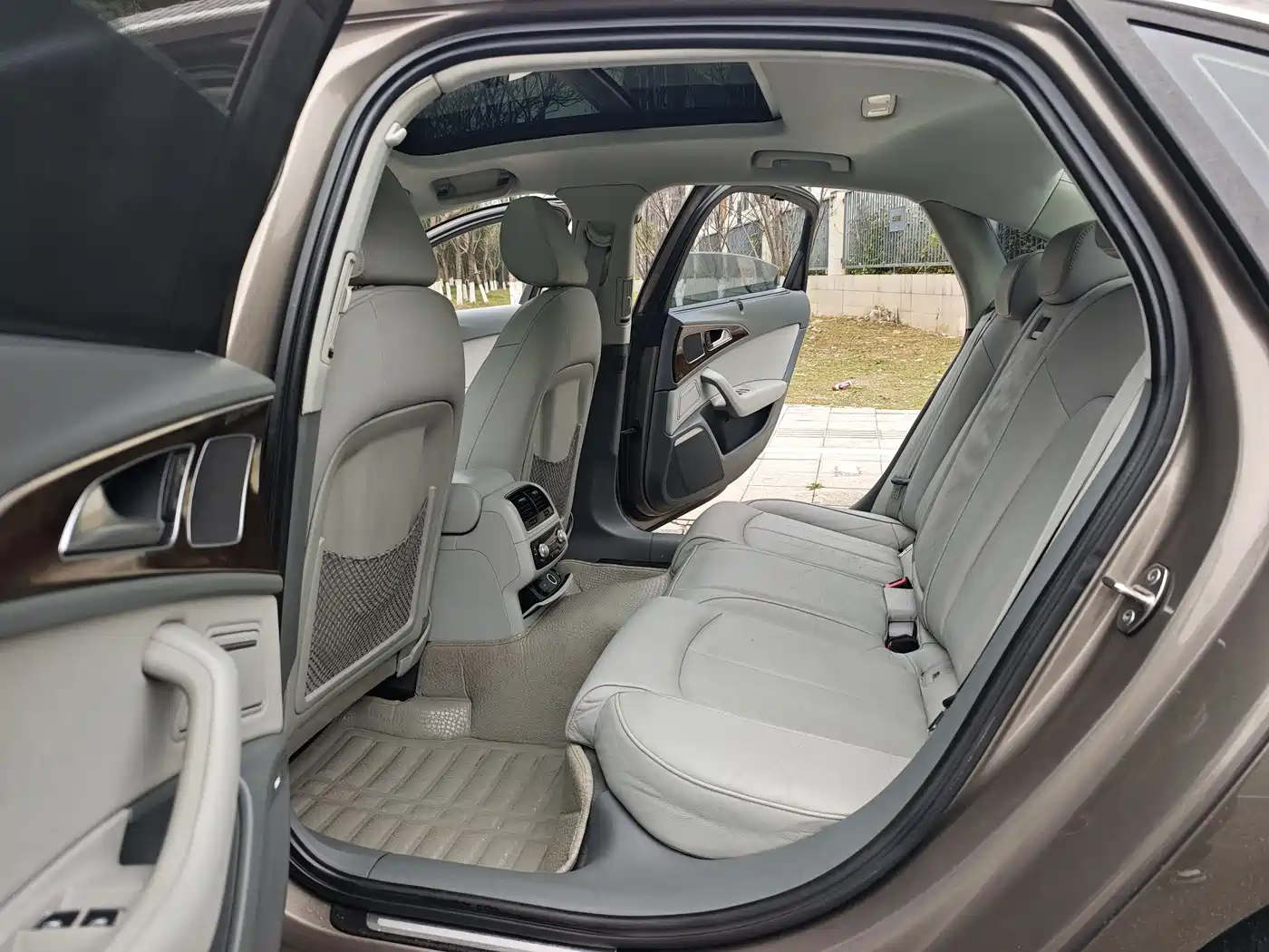Audi A6L 2014 30 FSI Comfort фото 18
