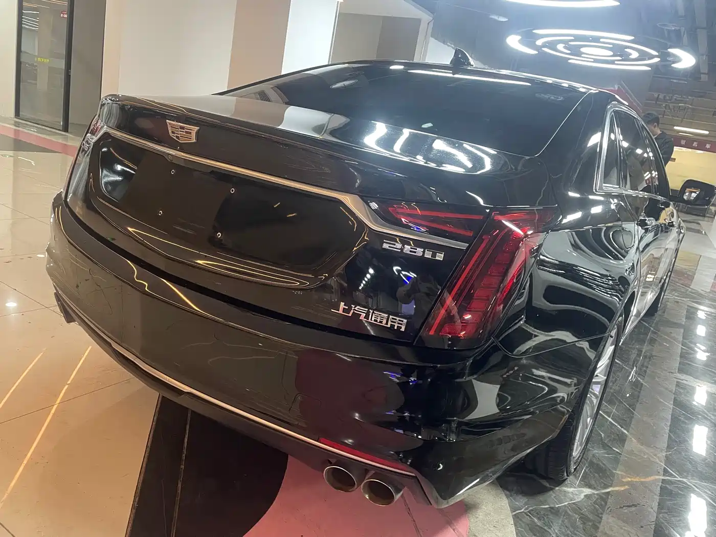 CADILLAC CT6