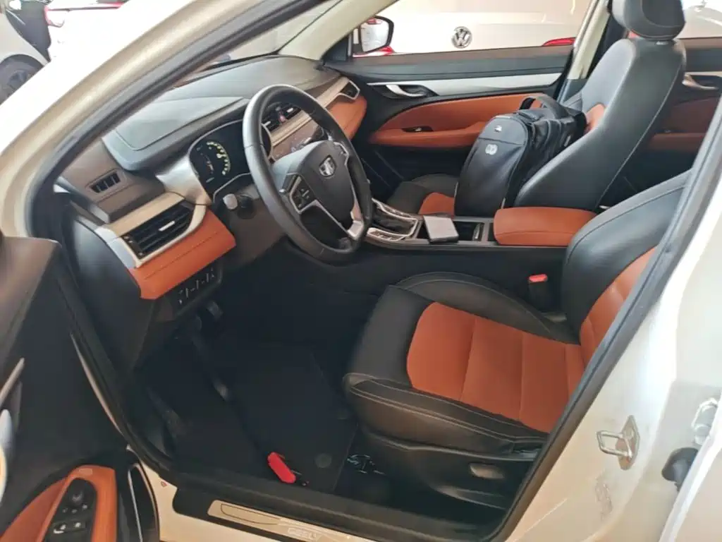 Geely Vision S1 2018 2018 Model 1.5L CVT Enjoy