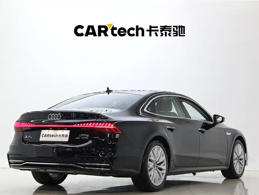 Audi A7L 2024 45TFSI S-line Dream Edition Crystal Package фото 4