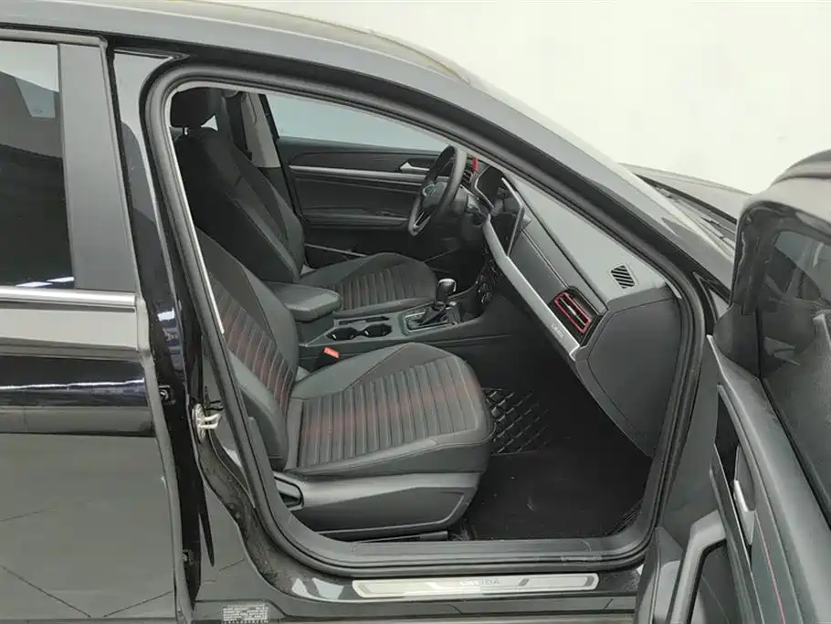 Volkswagen Lavida 2023 300TSI DSG Starlight Full Comfort Edition фото 8