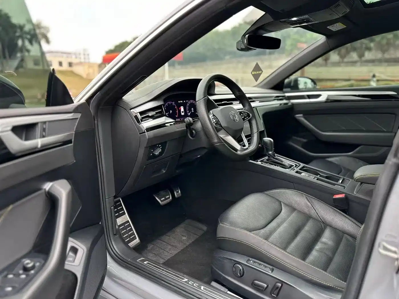 Volkswagen FAW-Volkswagen CC 2023 380TSI Eye-catching Edition фото 5