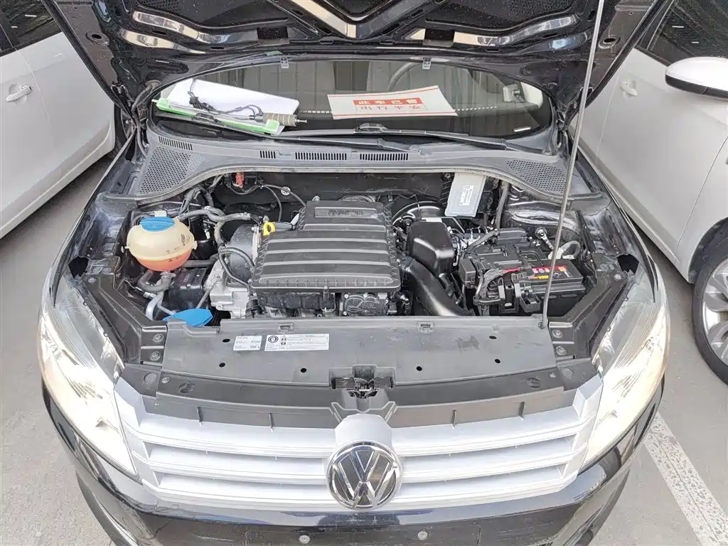Volkswagen Santana 2015 1.6L Automatic Trend Edition фото 16