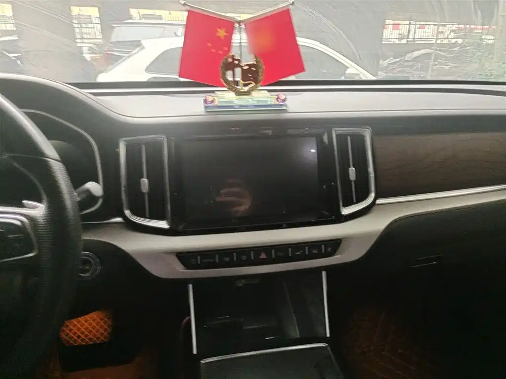 Hongqi HS7 2019 3.0T Automatic 4WD Smart Connection Flag Leader Edition фото 10