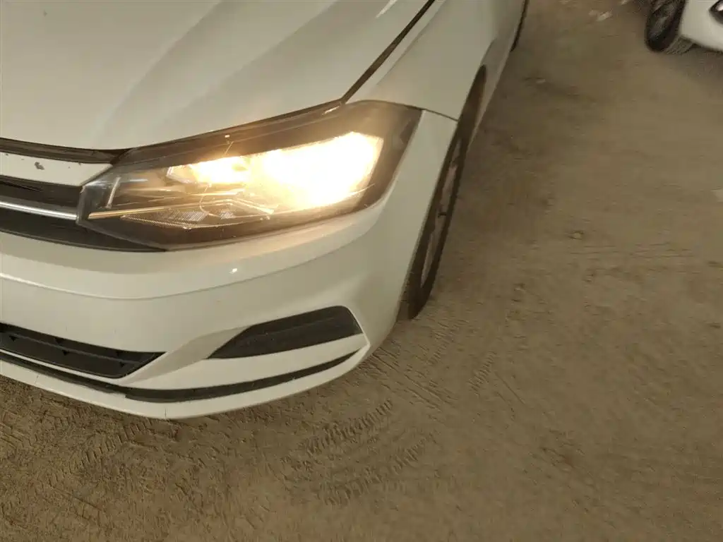 Volkswagen Polo 2023 Facelift Plus 1.5L Auto Joyful Living Edition фото 24