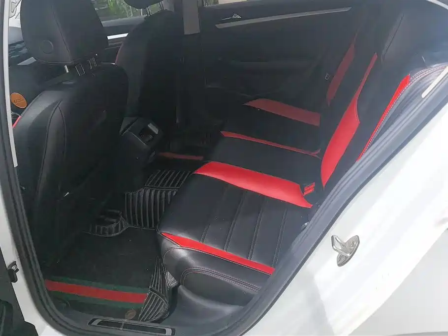 Volkswagen Bora 2020 1.5L Manual Fashion фото 11