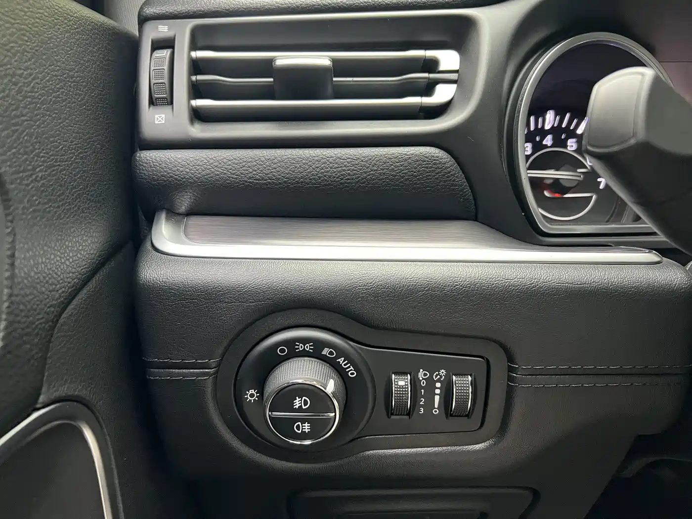 Jeep Commander 2019 2018 2.0T 4WD Ultimate Version China V