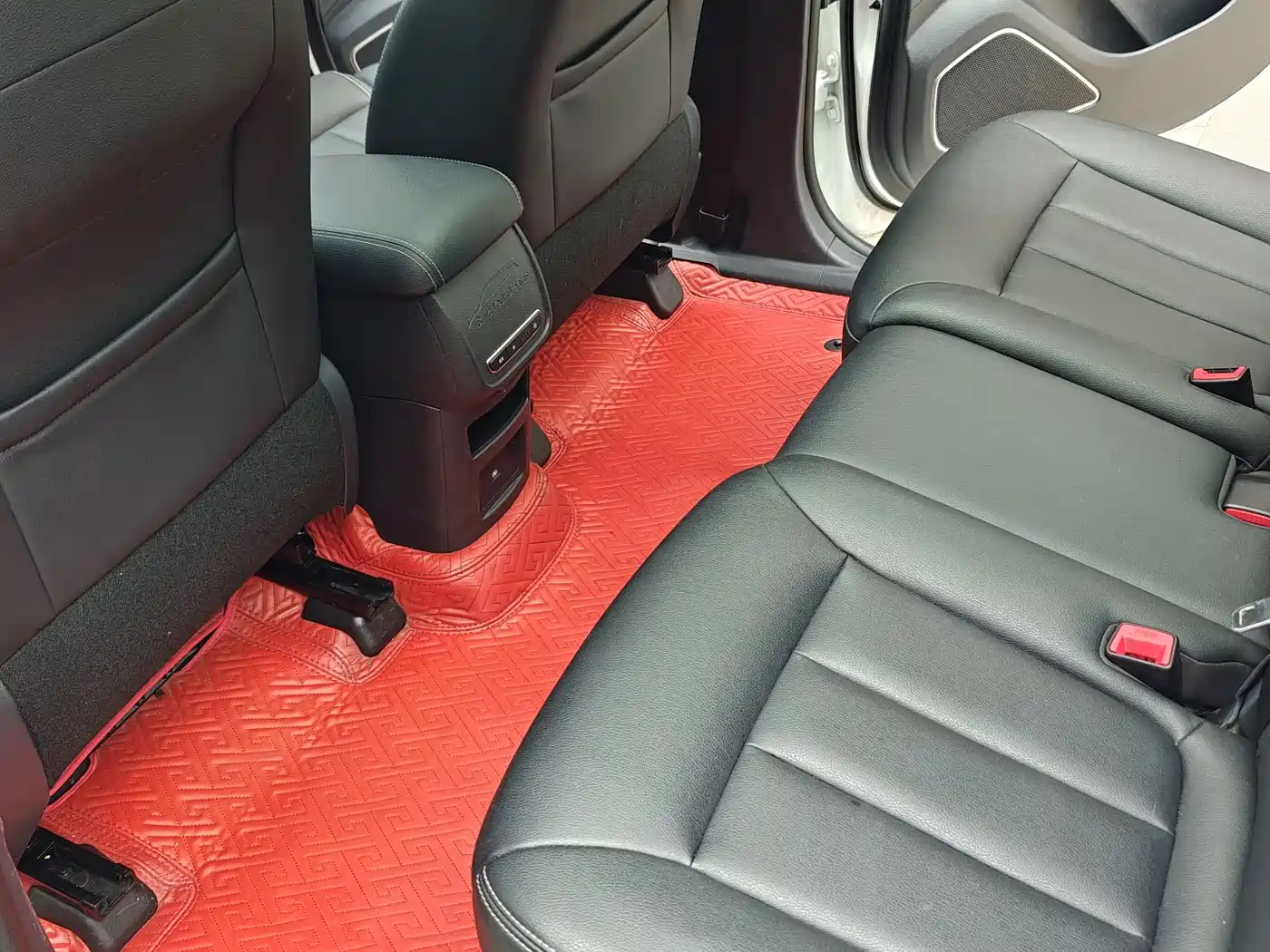 BYD Song MAX 2017 1.5T Auto Smart Elite 7-Seater фото 15