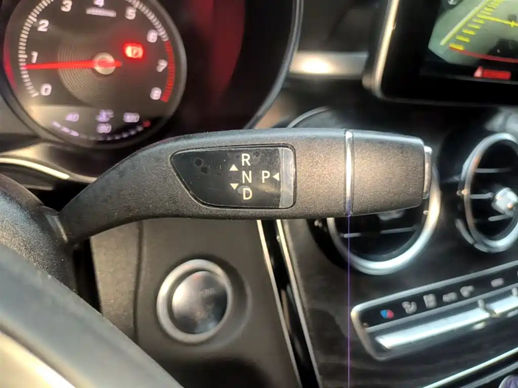 Mercedes-Benz C-Class 2016 C 180 L Sport фото 14