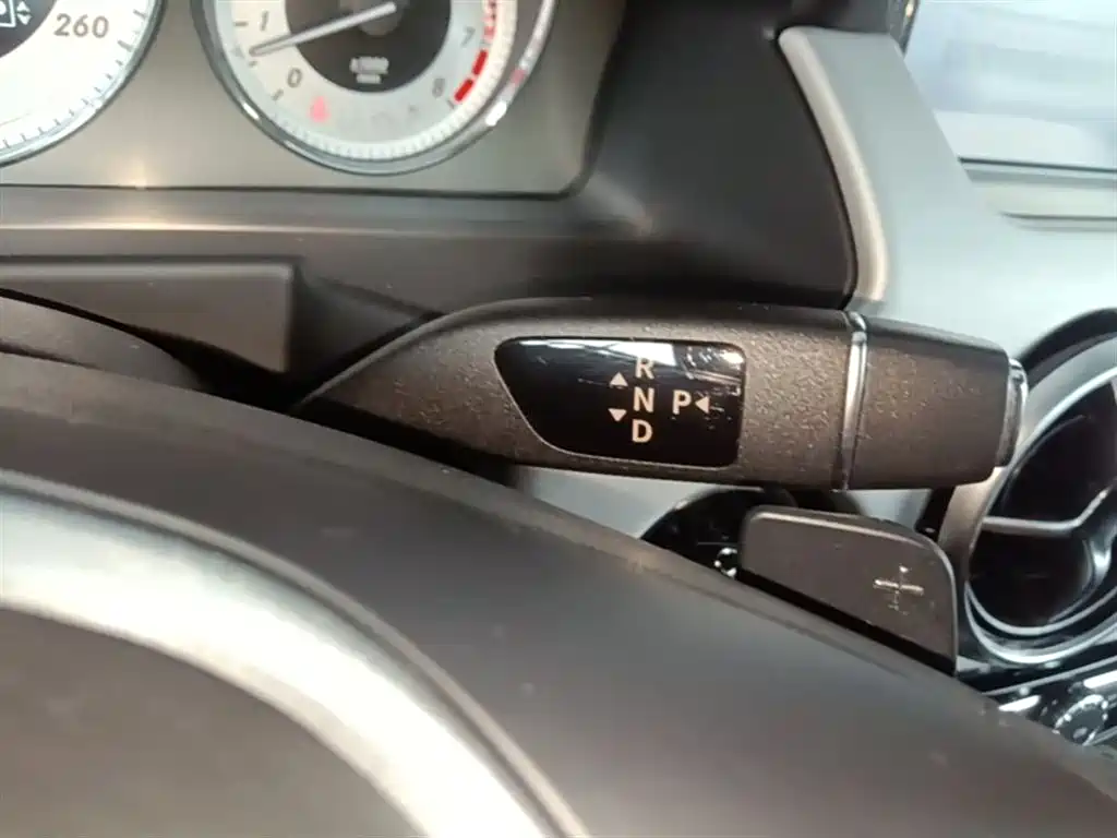 Mercedes-Benz GLK-Class 2013 GLK 300 4MATIC Dynamic Sunroof фото 14
