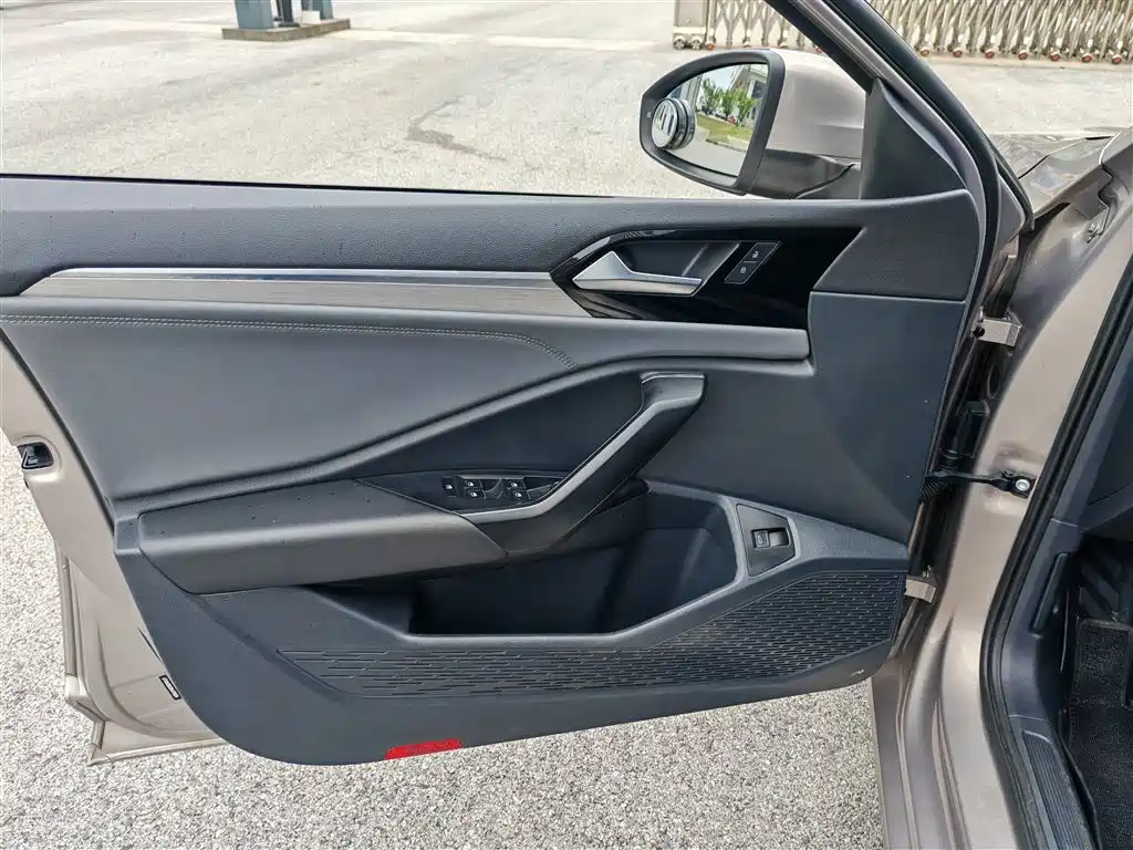 Volkswagen Sagitar 2019 280TSI DSG Comfort Edition China VI фото 21