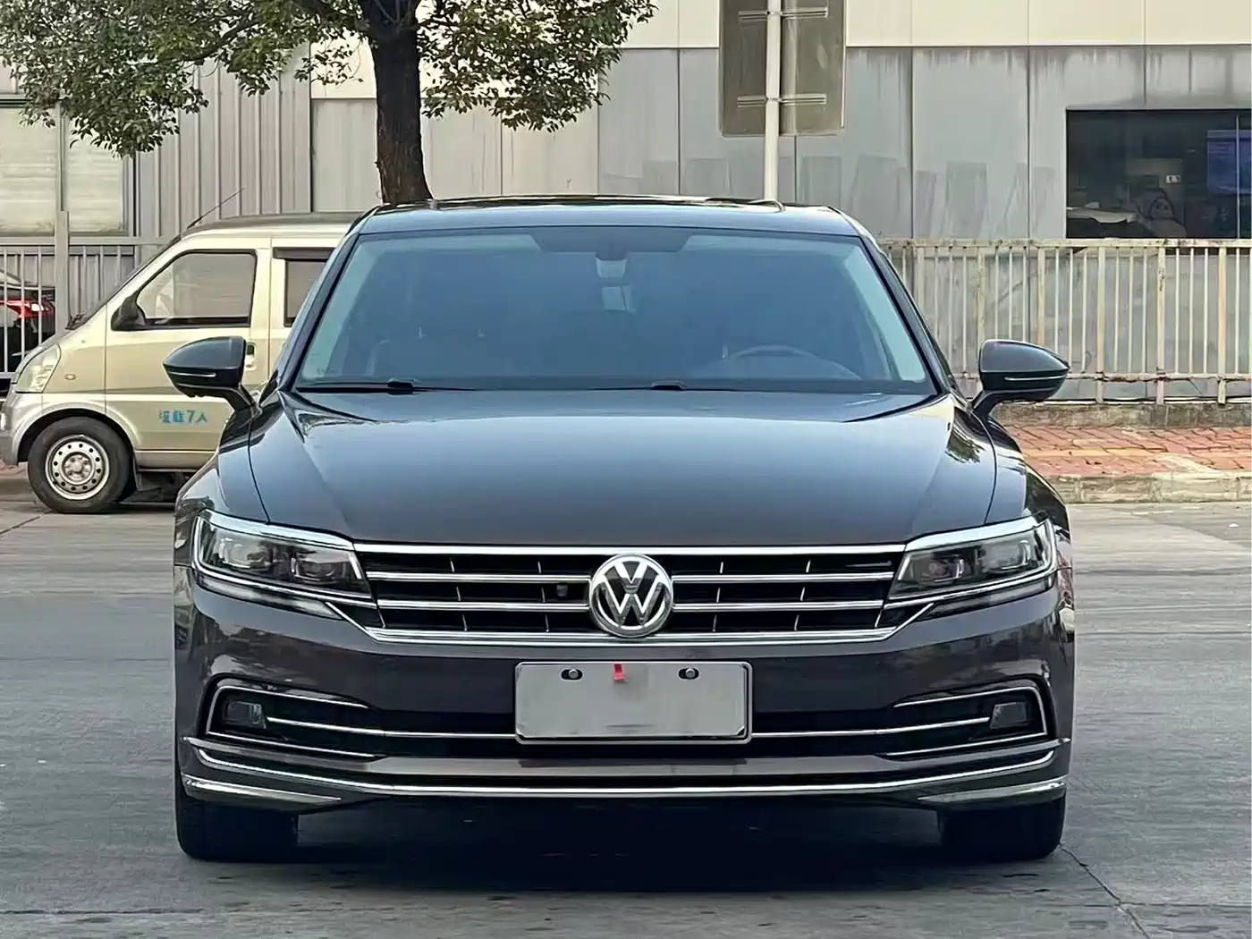 Volkswagen Phideon 2019 380TSI 2WD Business Edition China V фото 2