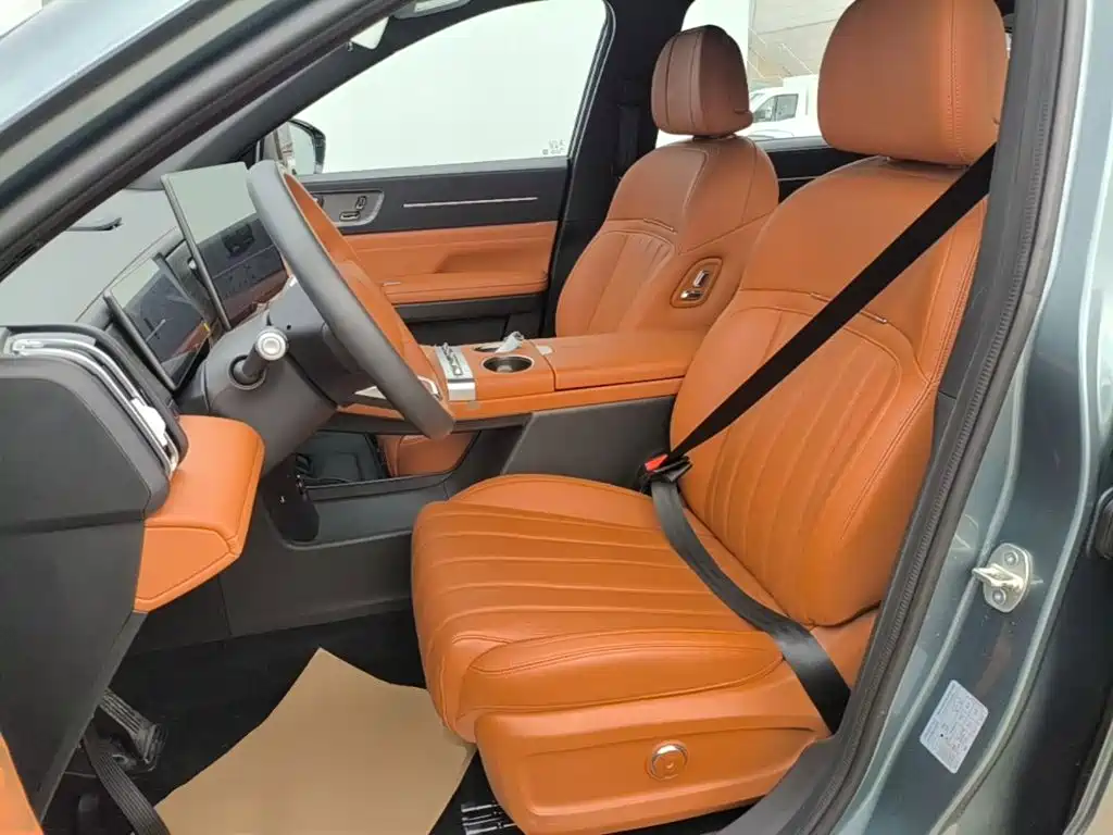 Jetour X70L 2026 2025 2.0T Automatic Flagship 7-Seater