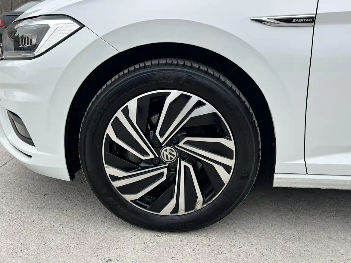 Volkswagen Sagitar 2021 280TSI DSG Surpassing Edition фото 14
