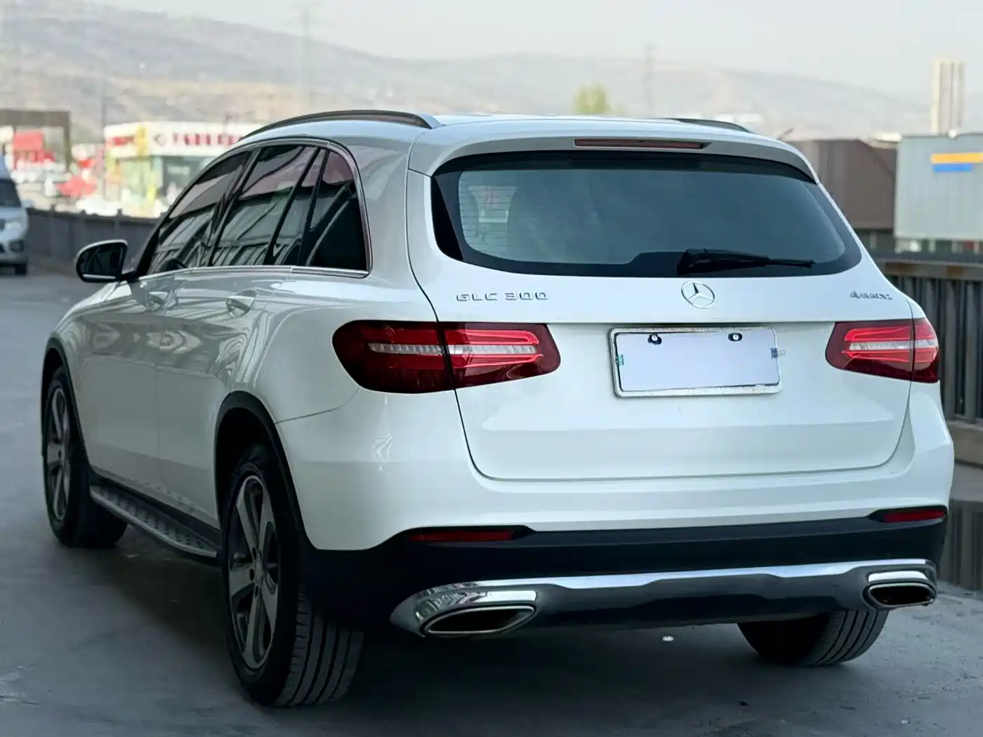 Mercedes-Benz GLC 2016 GLC 300 4MATIC Dynamic фото 4
