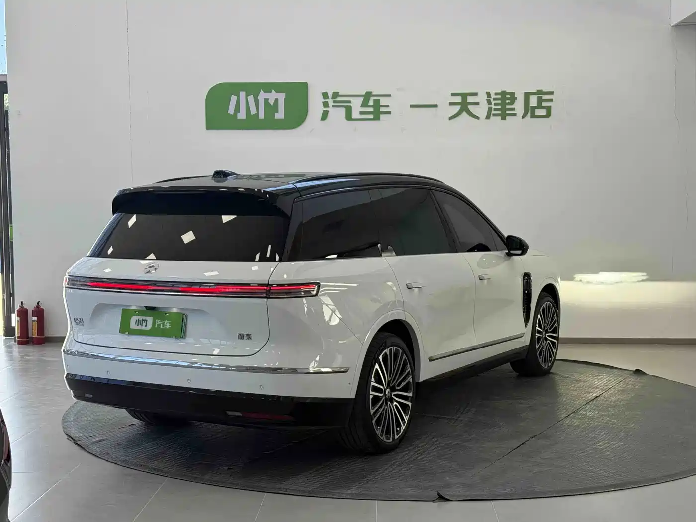 NIO ES8 2026 2025 Model 6-Seat Executive Luxury Edition