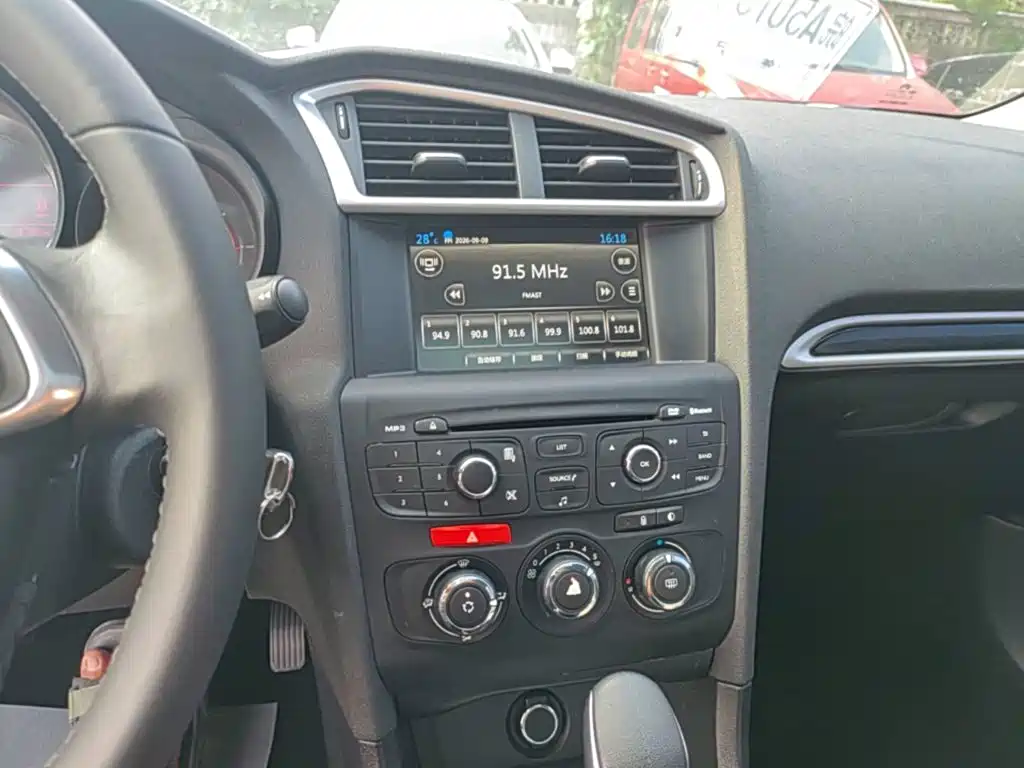 Citroën C4L 2016 2015 1.8L Automatic Luxury Edition