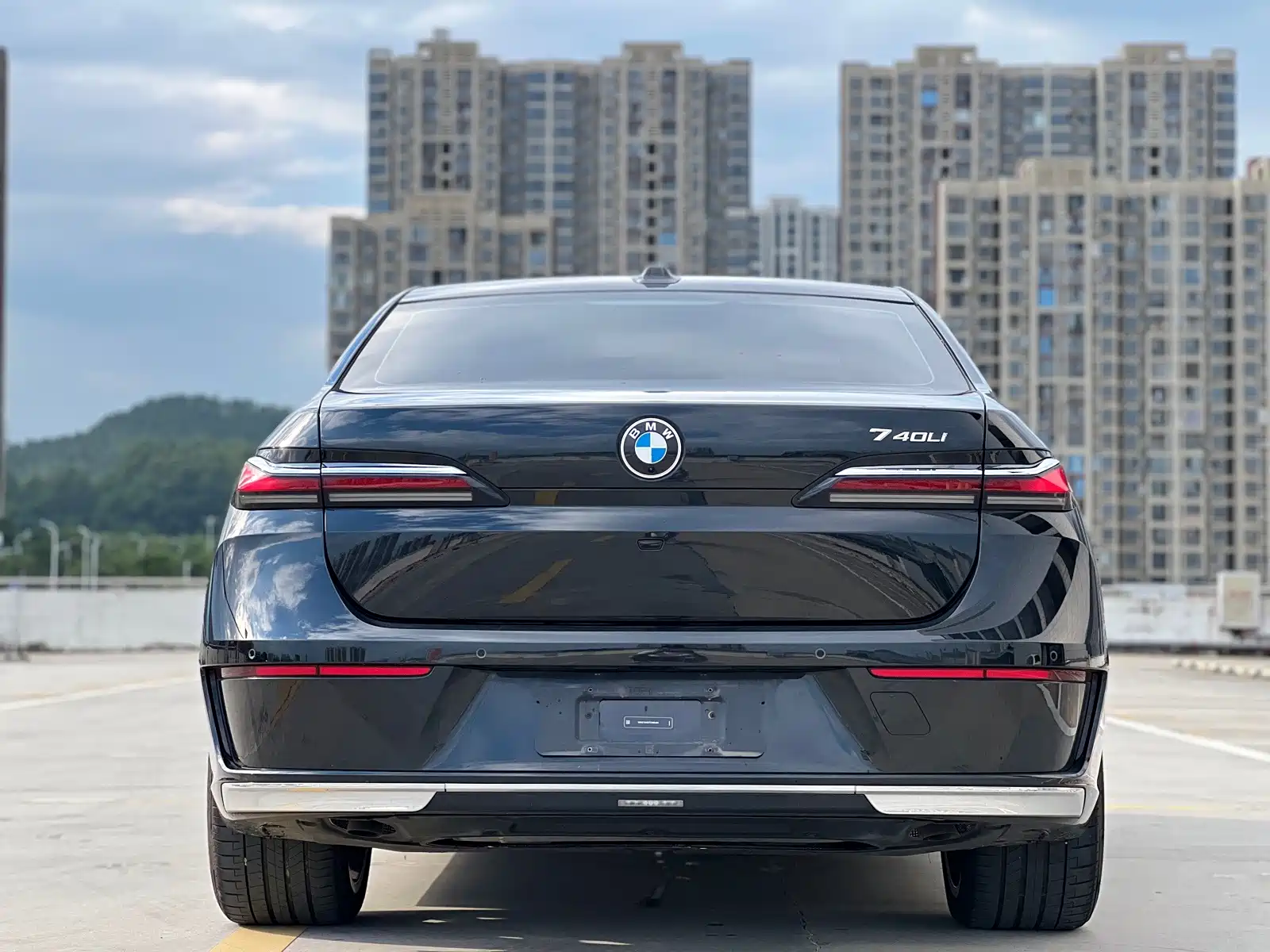 Фото 11 - BMW 7 Series
