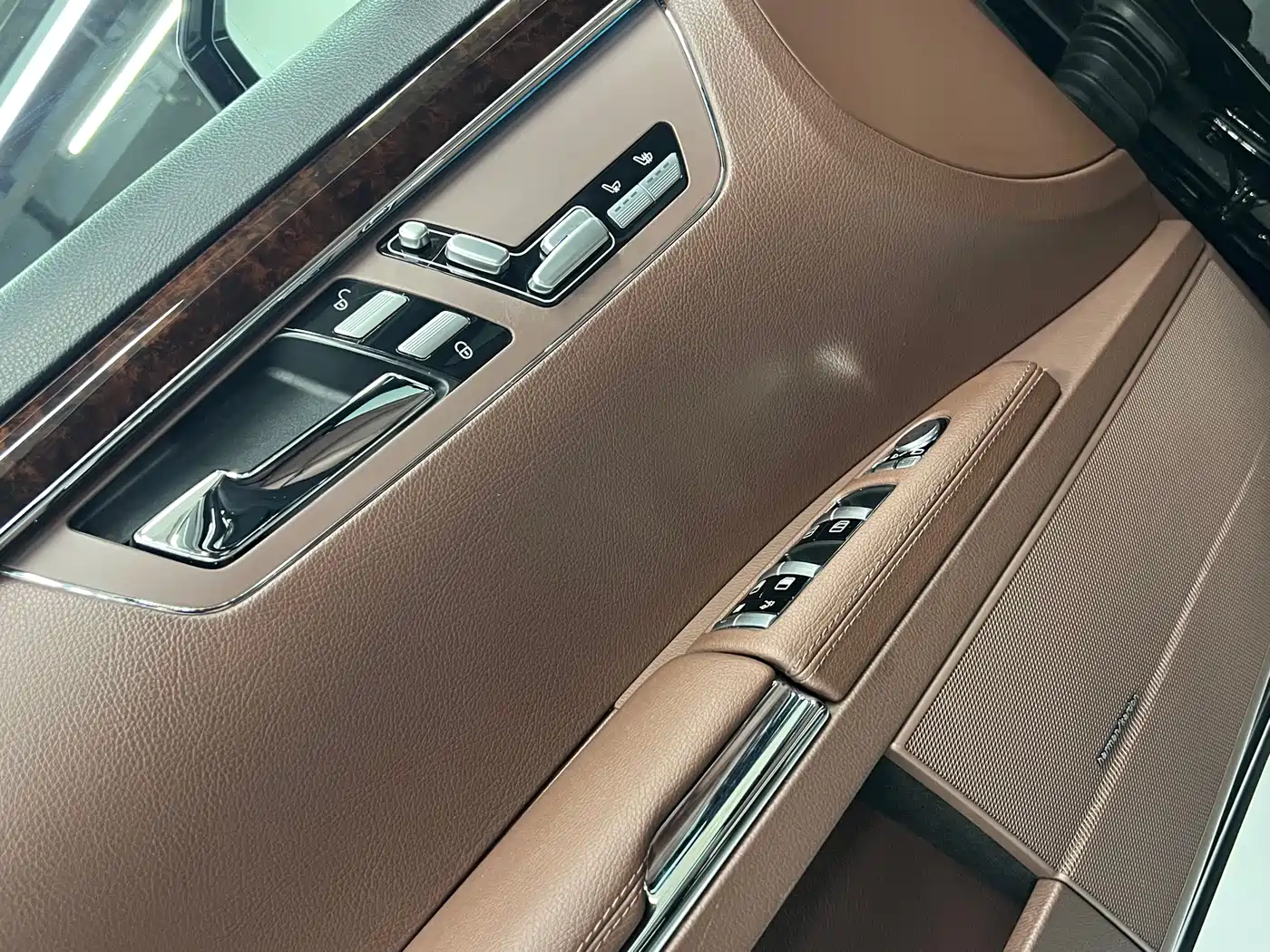 Mercedes-Benz S-Class 2011 S 350 L CGI 4MATIC фото 9
