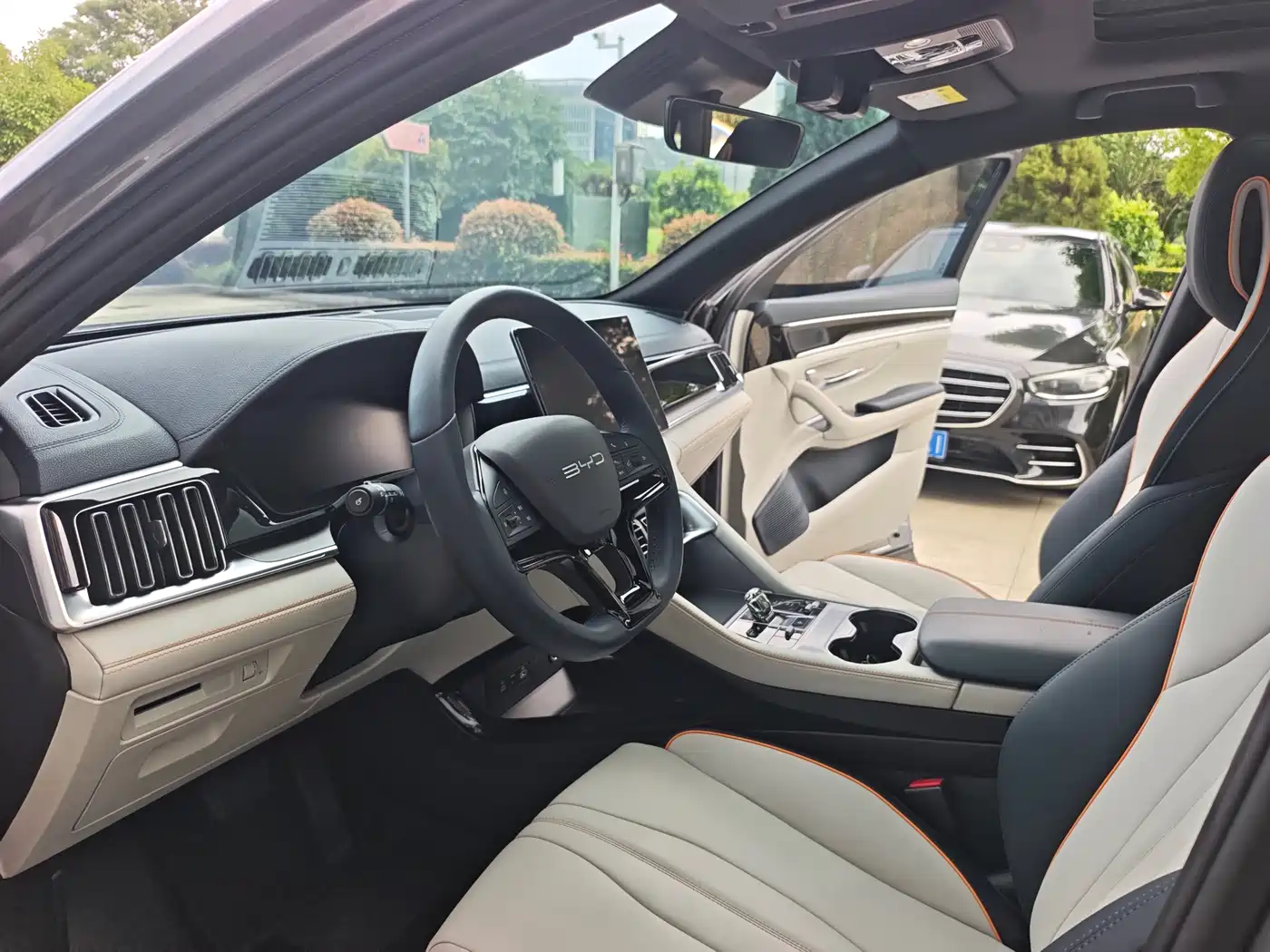 BYD Song PLUS PHEV 2023 Champion Edition EV 520KM Premium фото 4