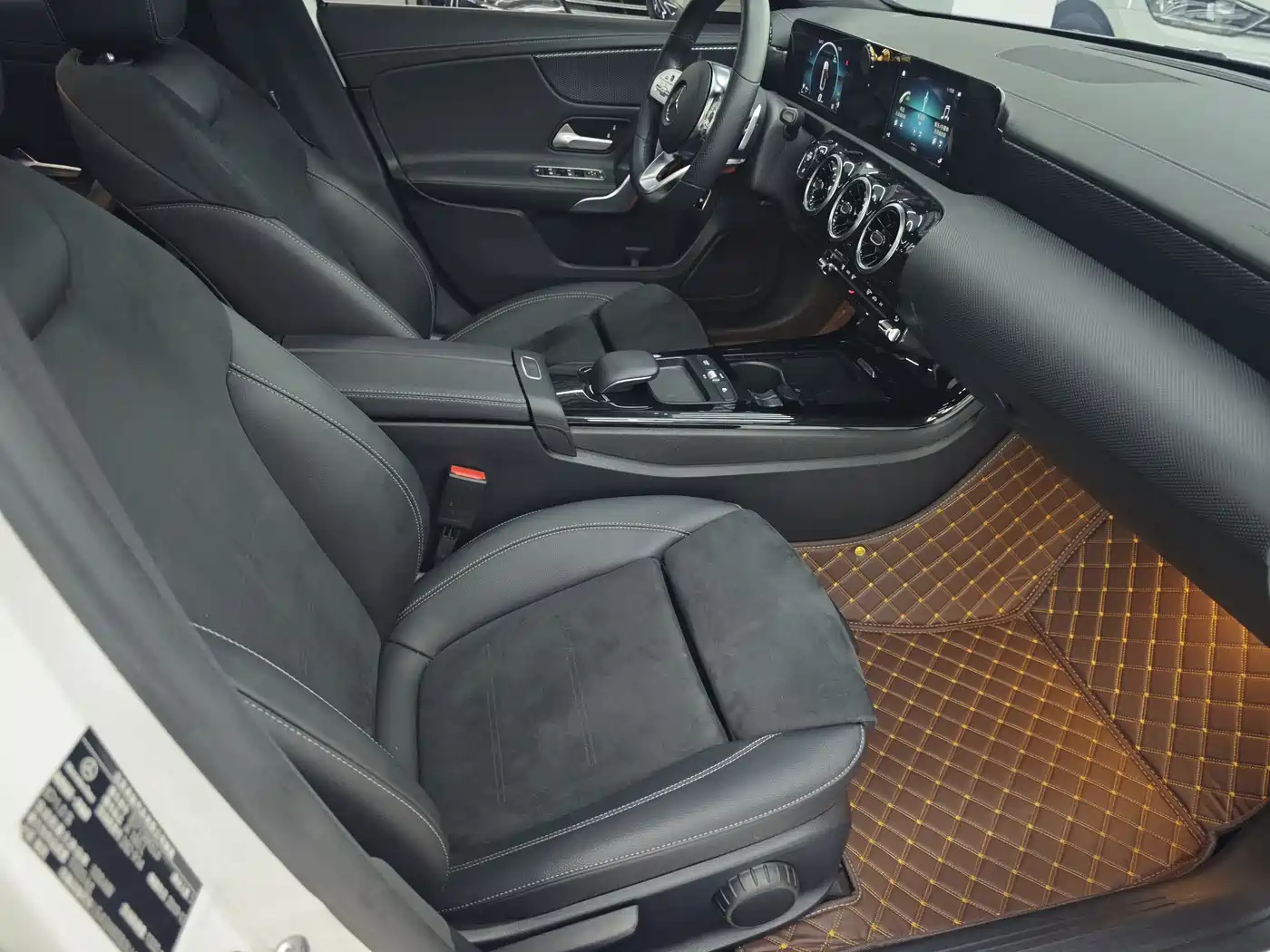 Mercedes-Benz A-Class 2020 A 180 L Sport Sedan фото 7