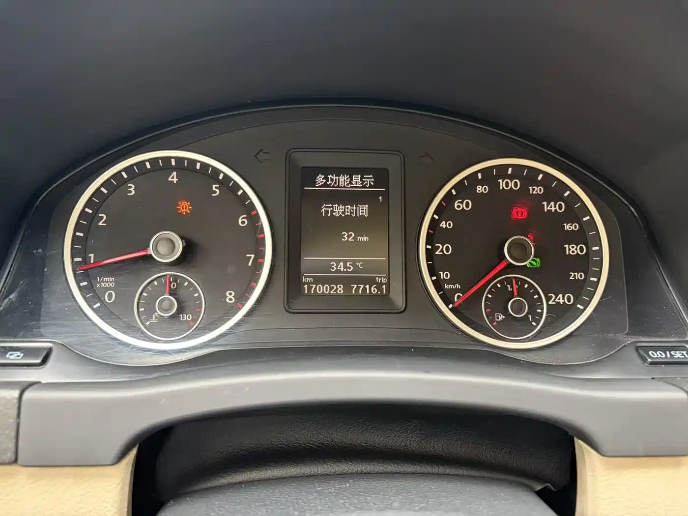 Volkswagen Tiguan 2010 1.8TSI Automatic 2WD Urban фото 12