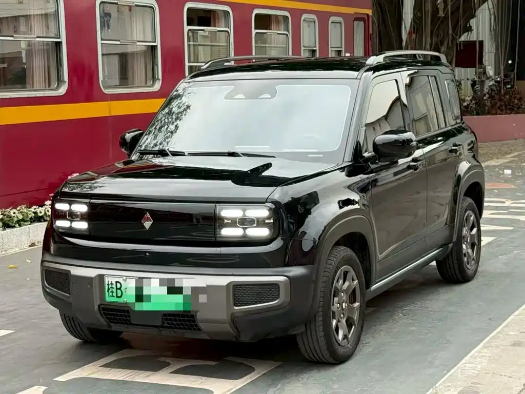 Baojun Yueye Plus 2024 2024 Smart Premium 4-Seater