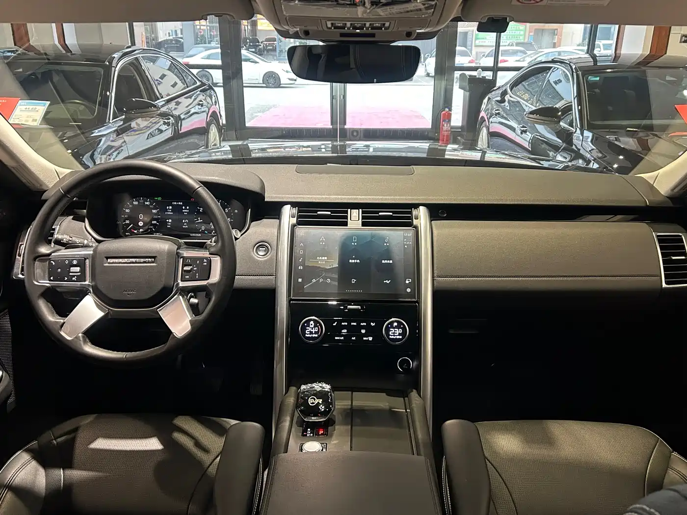 Land Rover Discovery 2024 Model 360PS S фото 21