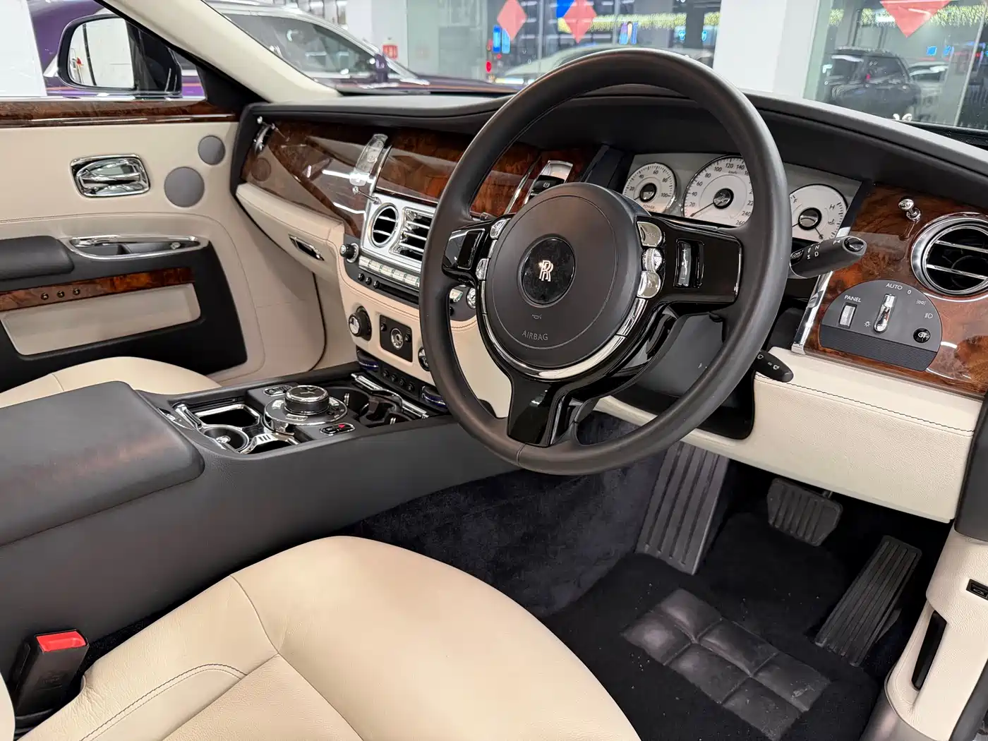 Photo 4 - Rolls-Royce Ghost