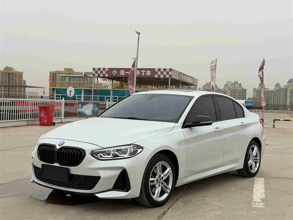 BMW 1 Series 2021 120i M Sport Shadow Edition