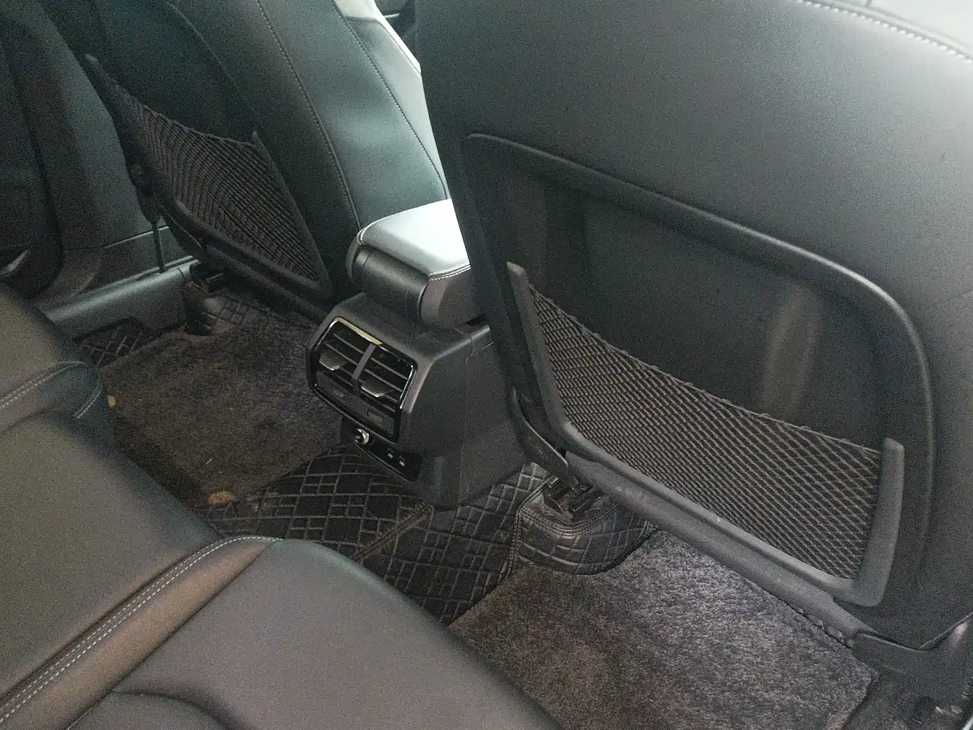 Audi Q3 2024 35 TFSI Fashion Sport фото 12